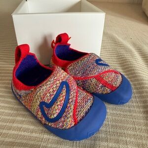 Nike Swoosh 1 FlyKnit